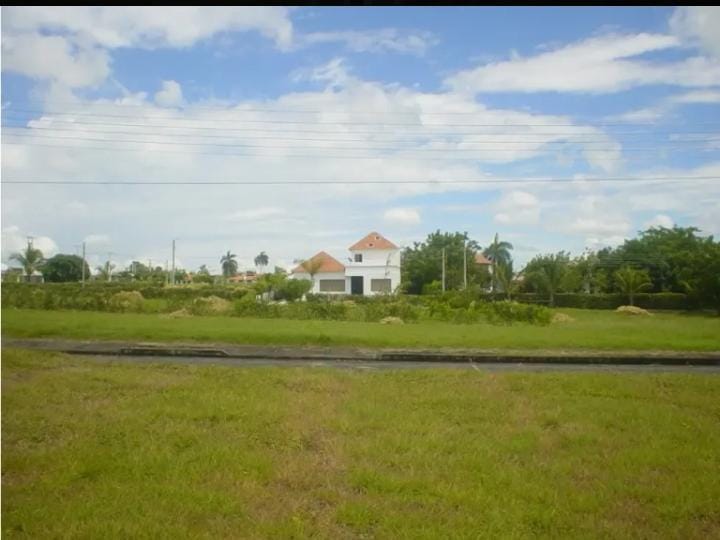 VENDO HERMOSOS LOTES CONDOMINIO SANTA ANA FLANDES 