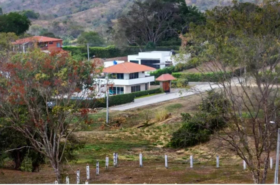 VENDO HERMOSO LOTE CAMPESTRE  EN TOCAIMA CUNDINAMARCA 